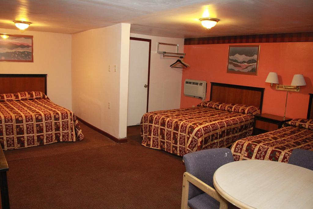 Cascade Inn Niagara Falls Room photo